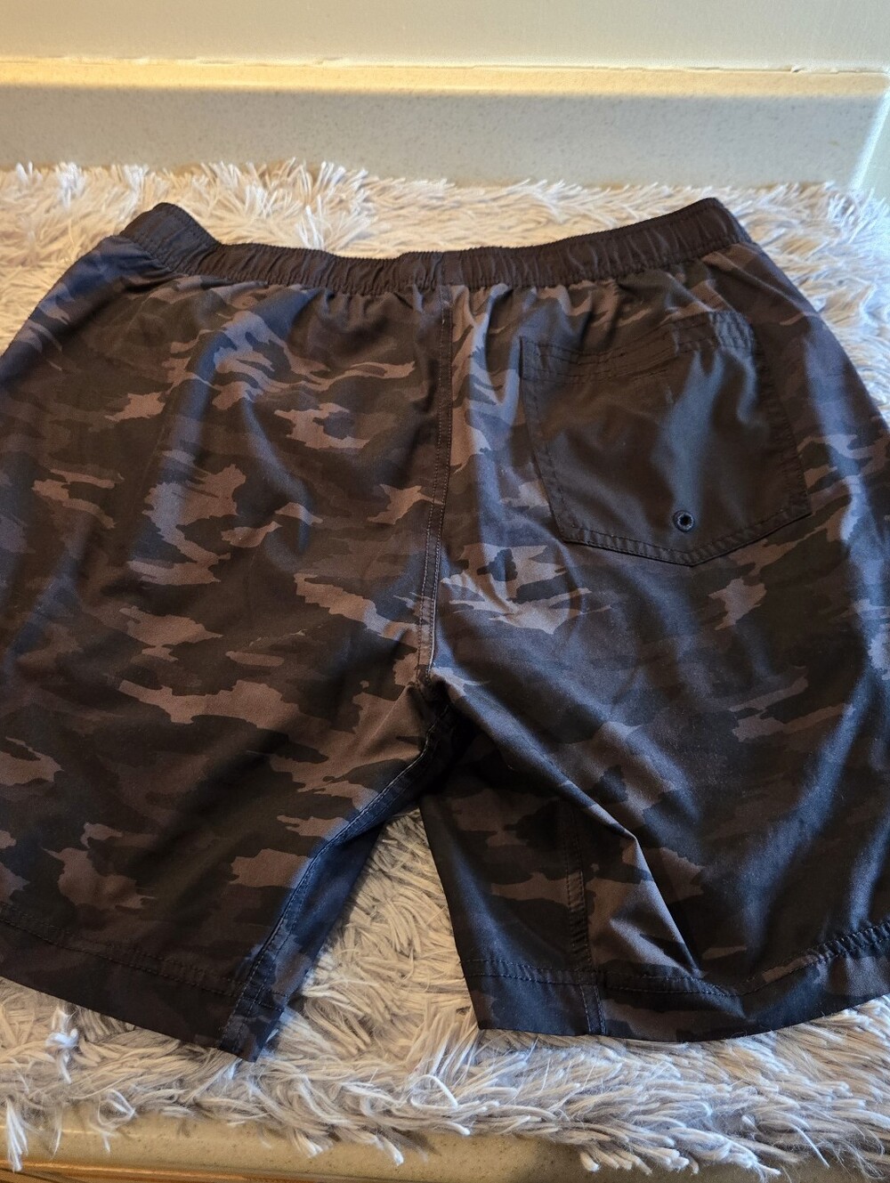 Vuori Shorts  Lined Black Camo Quick Dry Lightweight Size XLarge - Picture 12 of 15